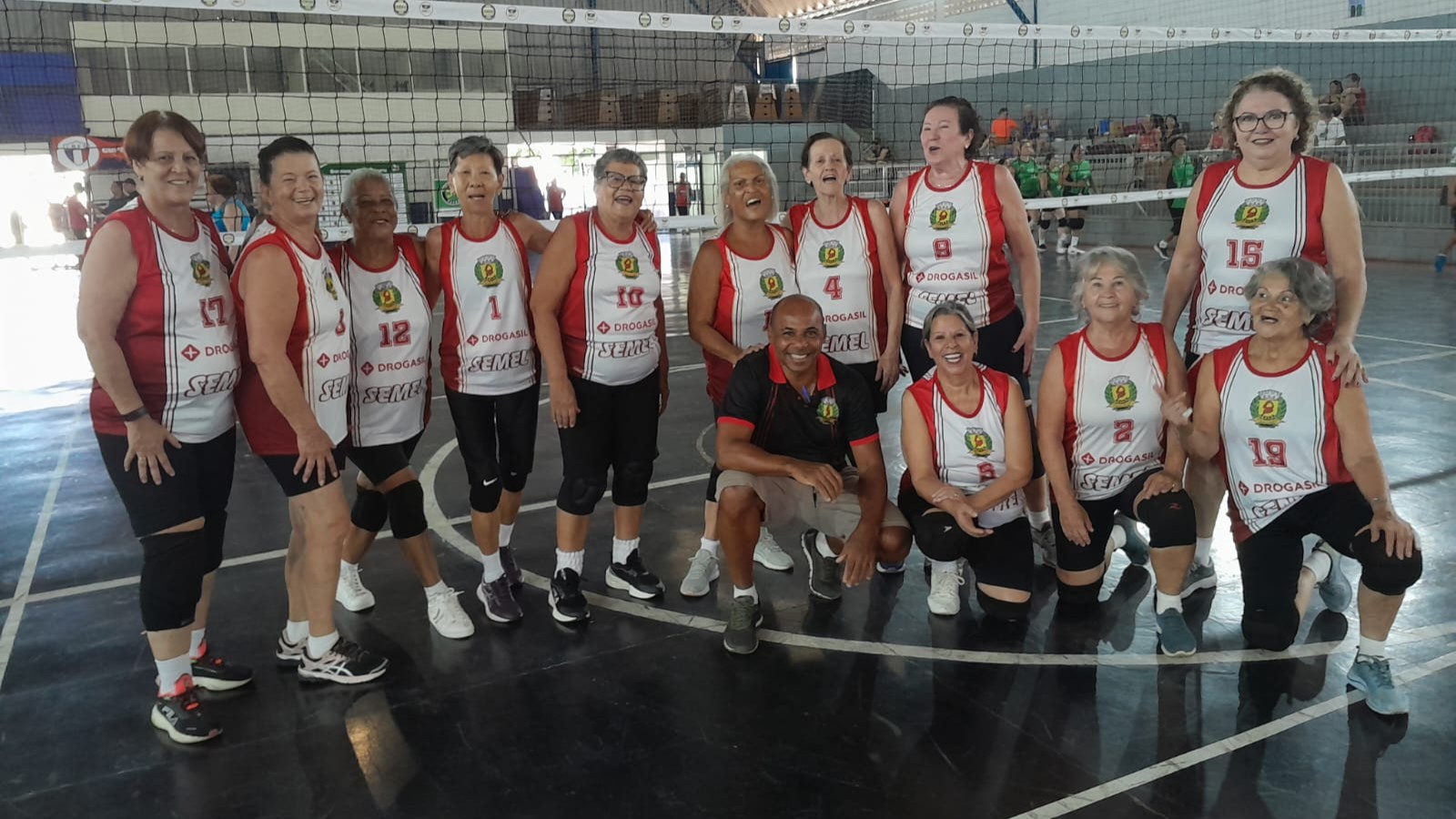 EQUIPE FEMININA  70 + CBVA