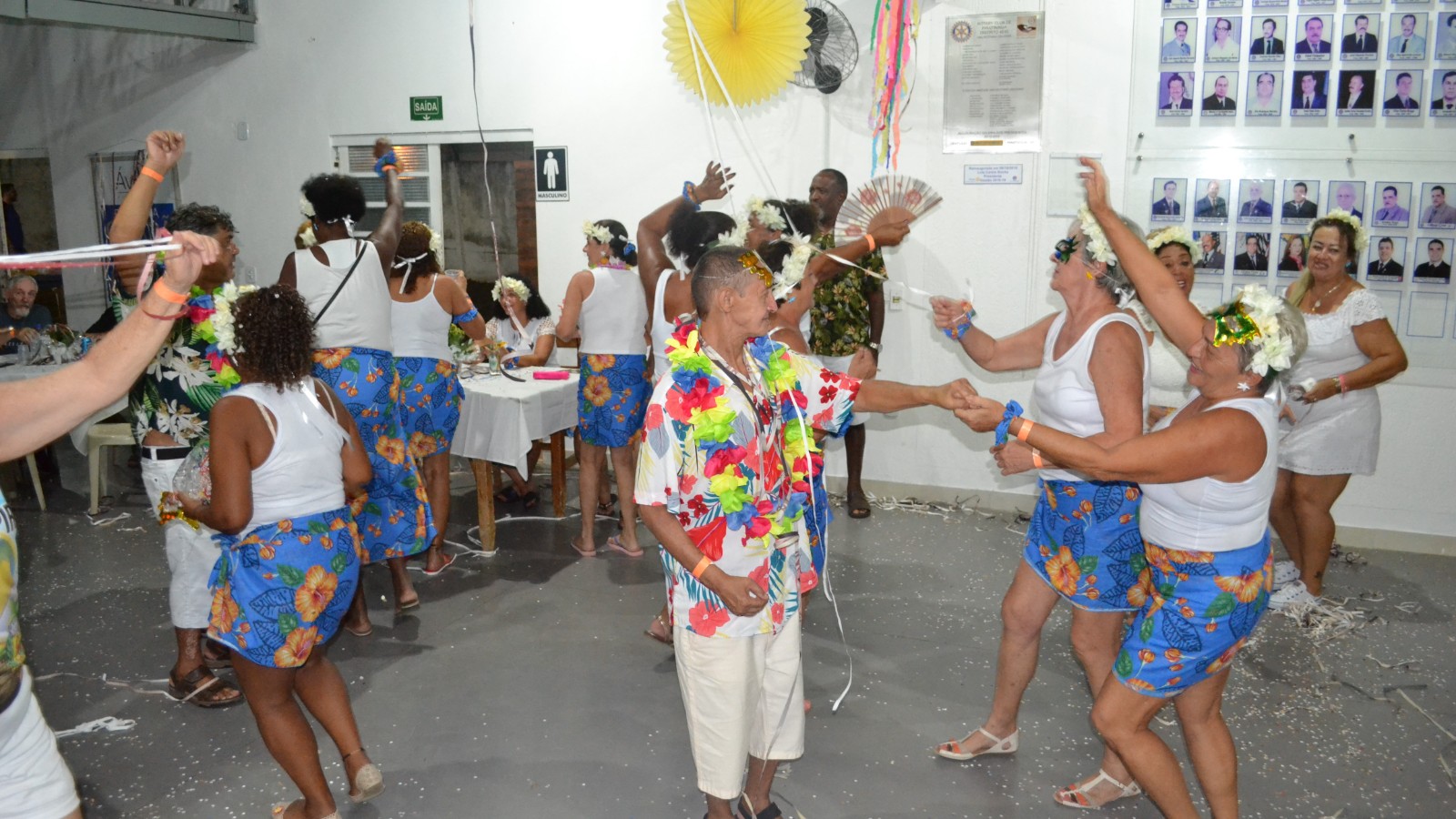 Baile Carnaval Sábado á Noite - linda festa 13