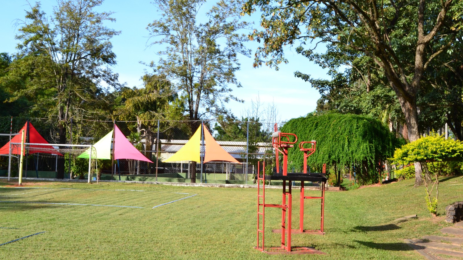 Inter Praia Caipira - Preparação Quadras - Quadras na Grama 2
